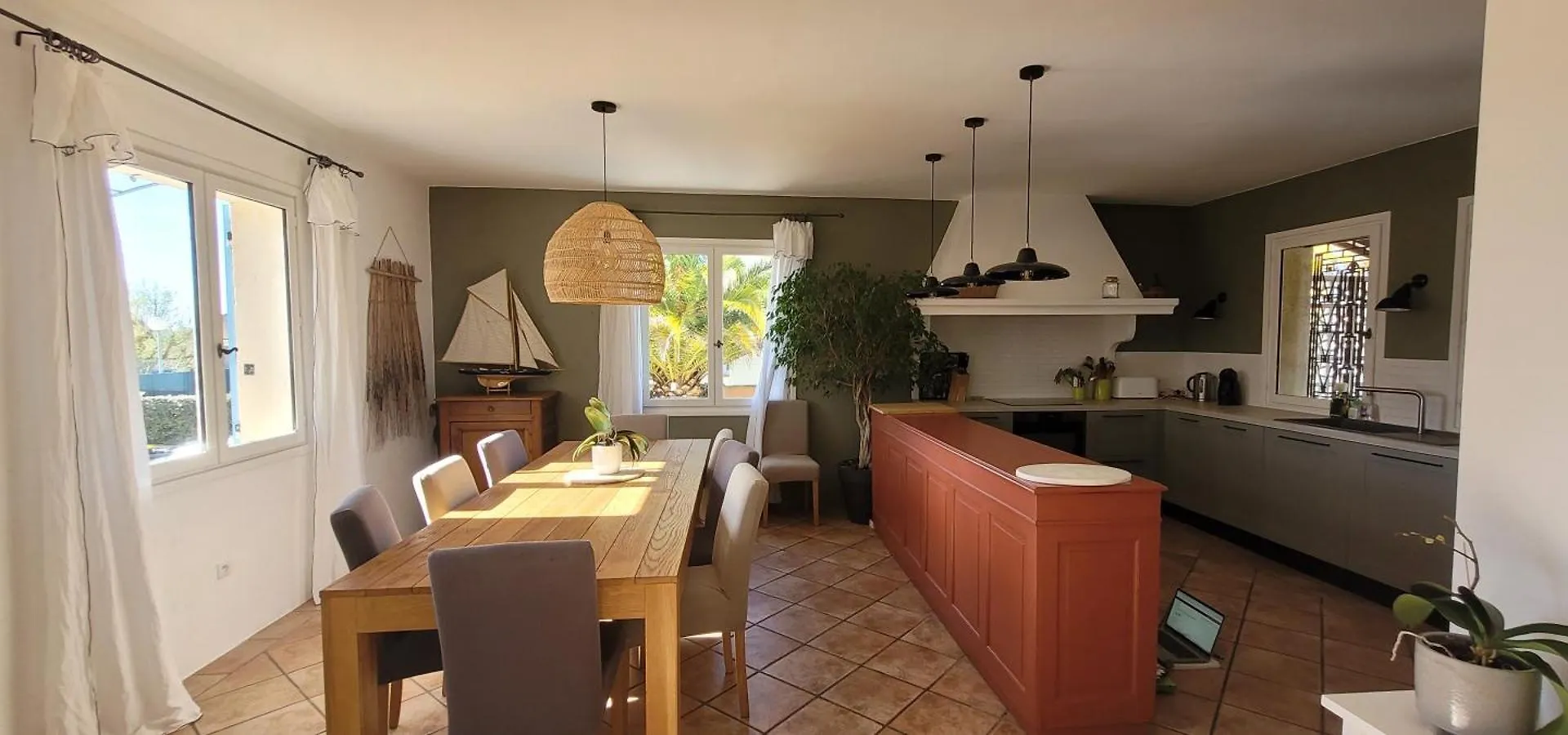 Villa 4 Etoiles Climatisee, Piscine, Parking Saint-Cyr-sur-Mer